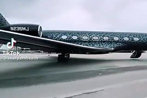 油漆费就超50万壕无人性乔丹曾豪掷7000万买喷气机！