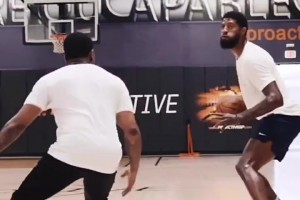 丝滑 保罗乔治运球突破一气呵成