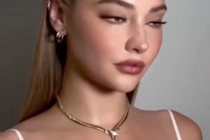 吧友们打几分与东契奇传出绯闻的美国女演员克莱因~